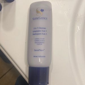 Senegence 3 in 1 cleanser normal to dry skin